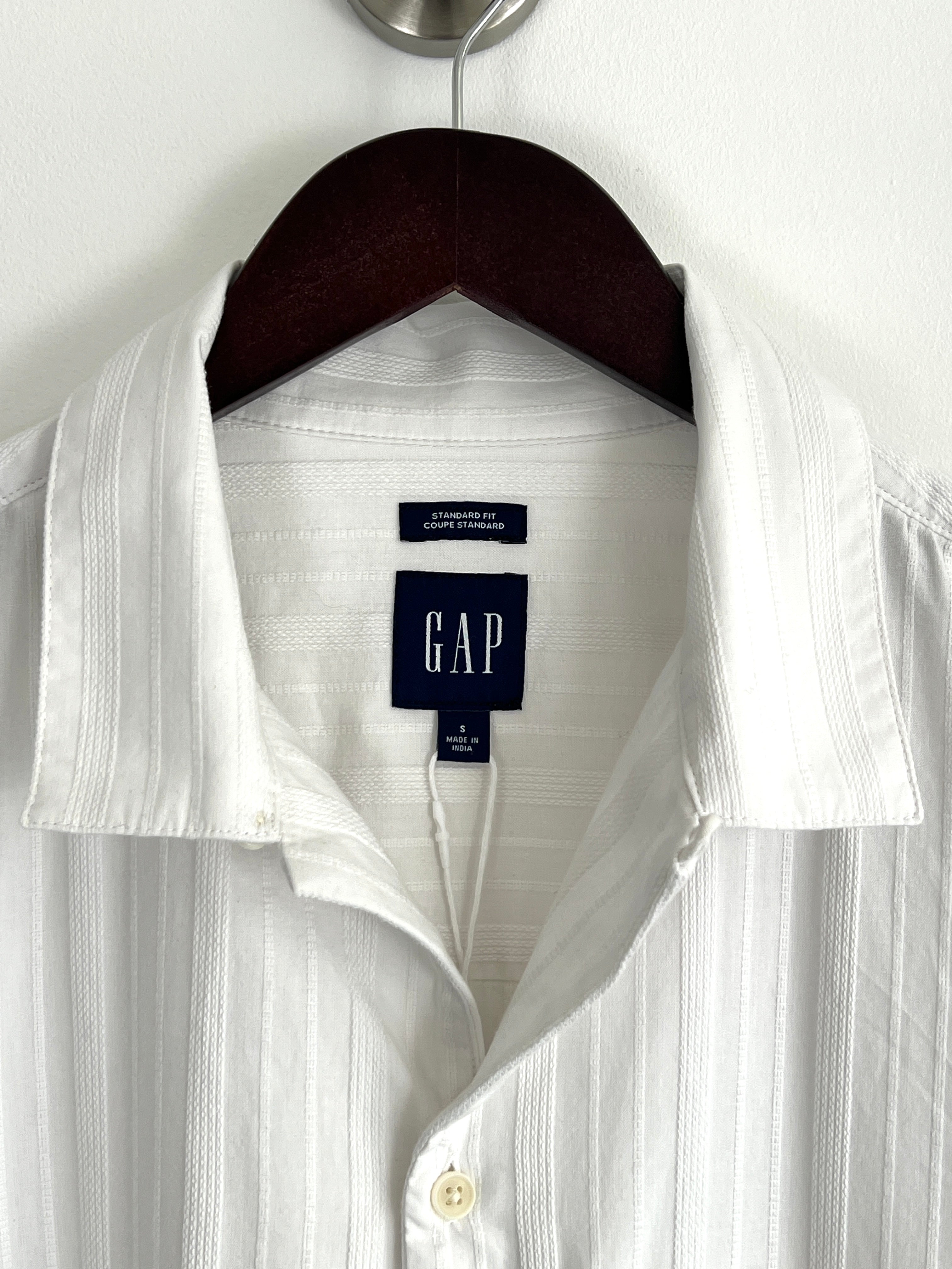 GAP White Short Sleeve Summer Shirt