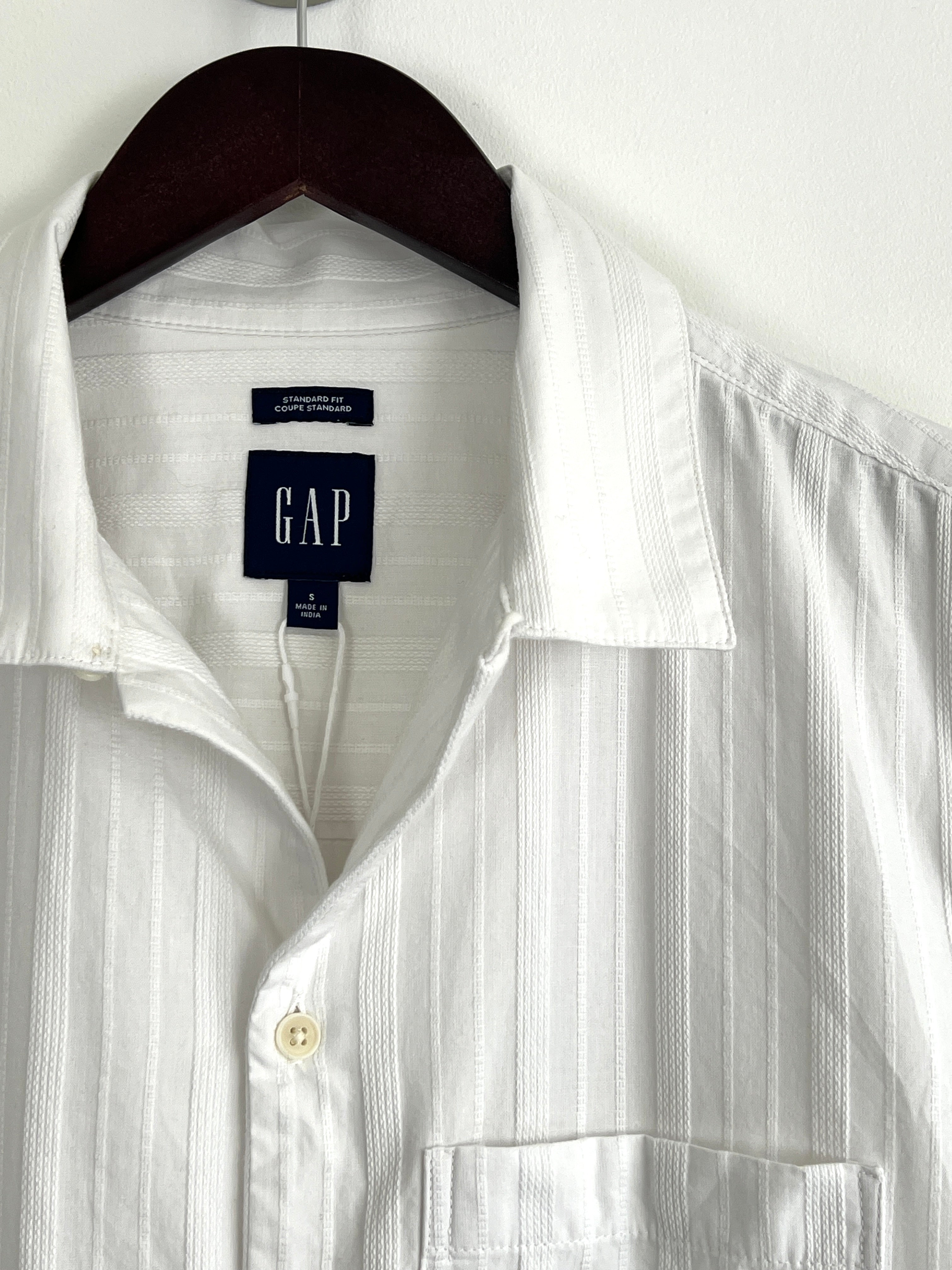 GAP White Short Sleeve Summer Shirt