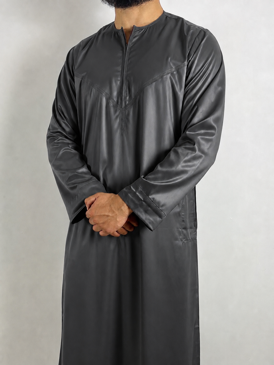 Black Emirati Thobe