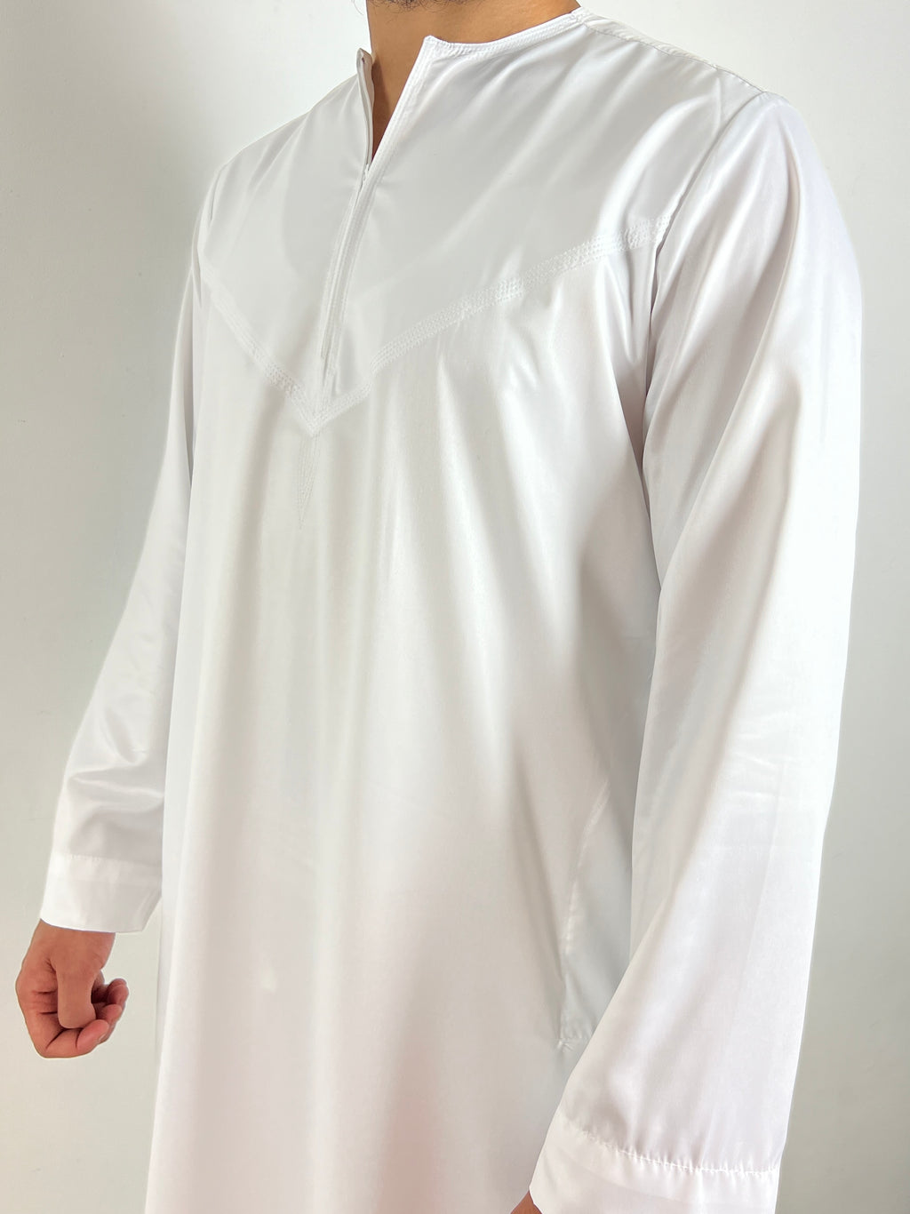 White Emirati Thobe